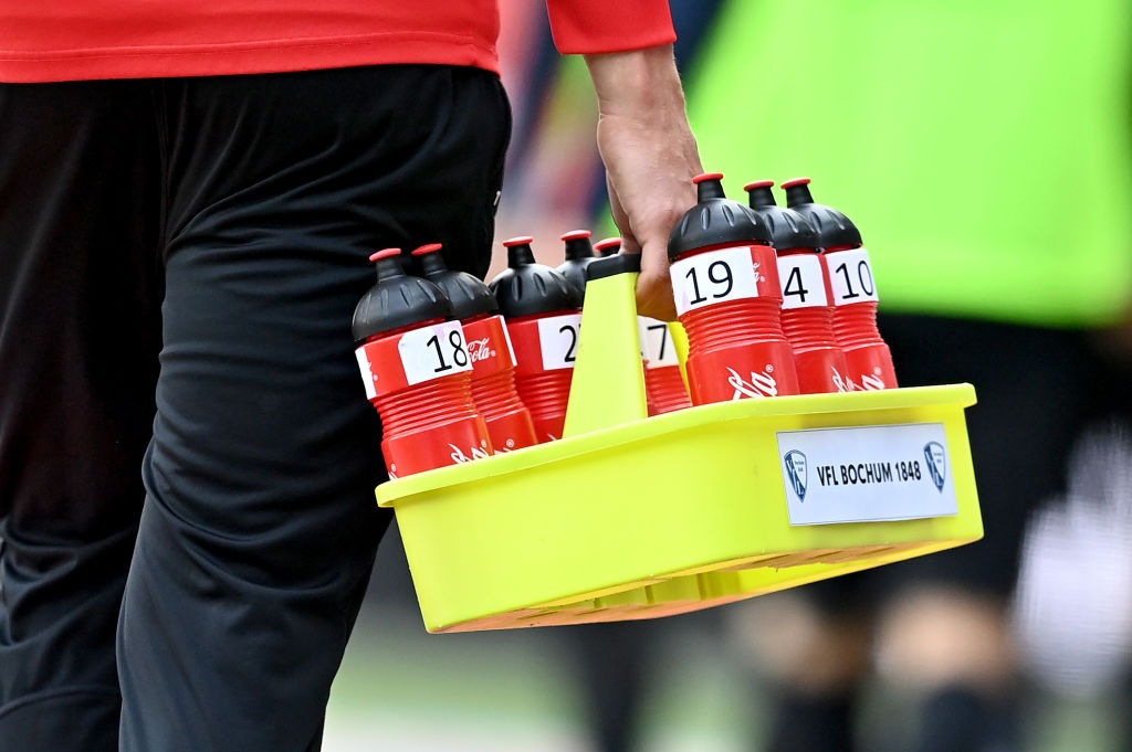 La nueva normalidad: Te explicamos con fotos las medidas sanitarias que se tomaron en el regreso de la Bundesliga y el futbol