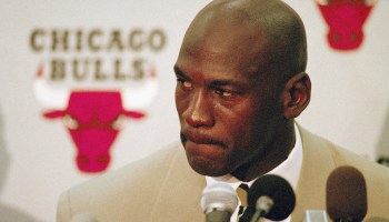 Conferencia de prensa primer retiro de Michael Jordan