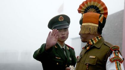 china-india-pelea-golpes-batalla-frontera-heridos-militar-soldados-01