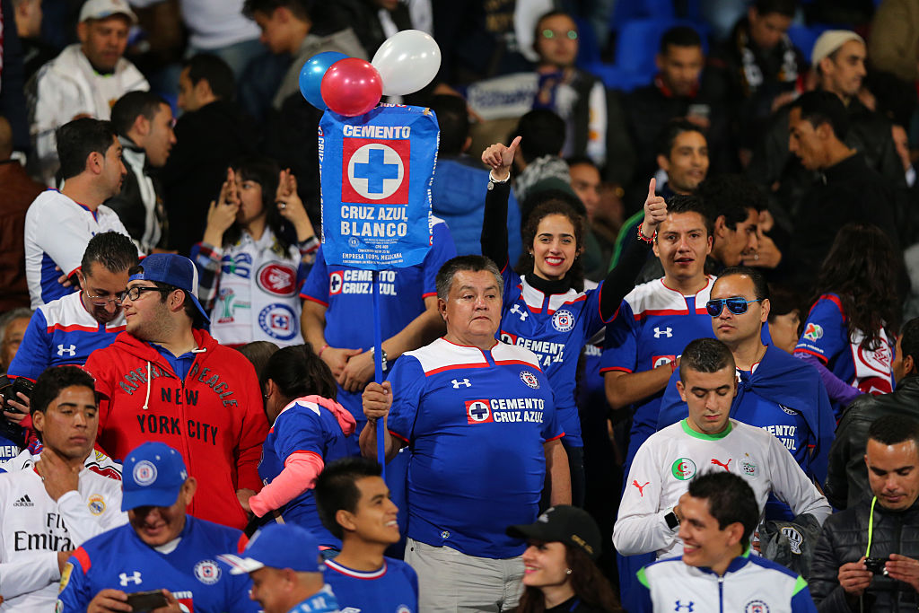 Título del Liverpool, la esperanza de Cruz Azul y otros equipos "malditos" en sus ligas