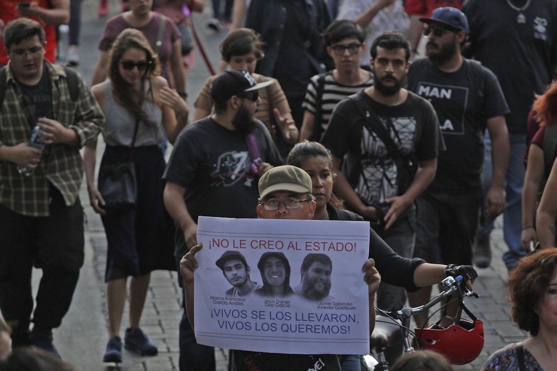 manifestacion-jalisco-estudiantes-cine