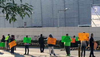 manifestacion-trabajadores-camilleros-centro-citibanamex