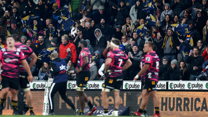 Regresó el rugby a Nueva Zelanda y con estadios llenos, tras superar al coronavirus