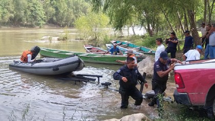 Encuentran cuerpo de un hombre que cayó con su hijo a un río en San Luis Potosí; buscan al menor