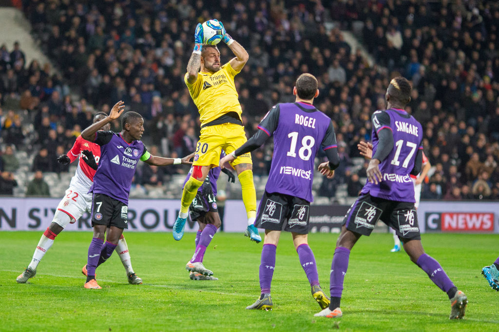 ¿Qué pasará con los 4 futbolistas del Toulouse que dieron positivo a coronavirus?