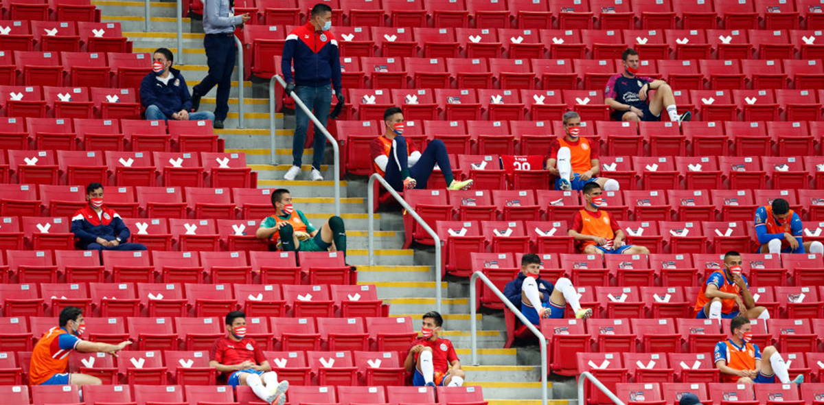 Macías y Angulo le dan a Chivas el Clásico Tapatío de la Copa por México