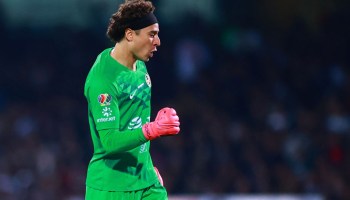 Los 5 datos que avalan a Memo Ochoa como el mejor portero en la historia de México