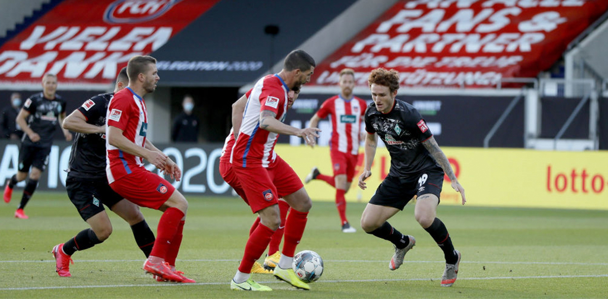 Adiós: El inverosímil autogol con el que el Werder Bremen aseguró su permanencia en la Bundesliga