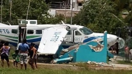 Avioneta se quedó sin frenos y sufrió accidente al aterrizar en Holbox con cinco turistas a bordo