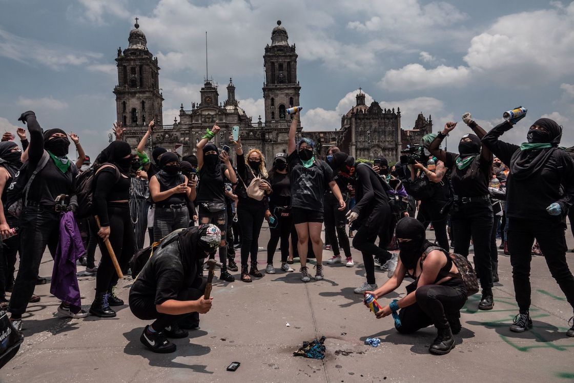 marcha-feminista-scjn-aborto-legal