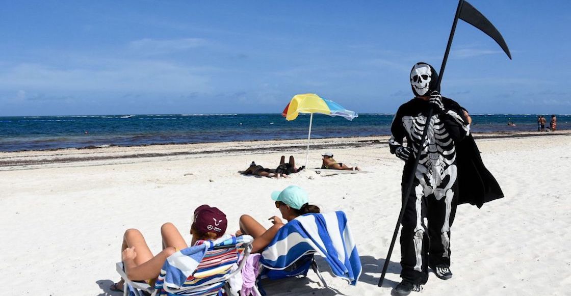 calavera-puerto-morelos-playa-coronavirus