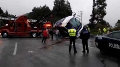 camion-mexico-toluca-autopista