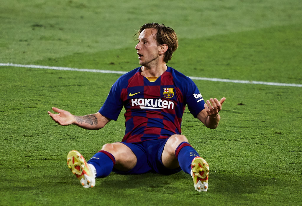 Ivan Rakitic Es El Primer Sacrificado Del Barcelona Y Continuará Su Carrera En El Sevilla