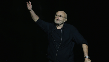 ¿Por qué "In The Air Tonight" de Phil Collins se volvió viral casi 40 años después?