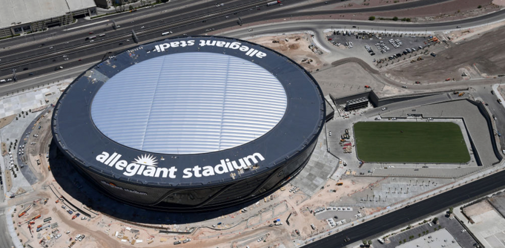 La construcción del Allegiant Stadium de los Raiders