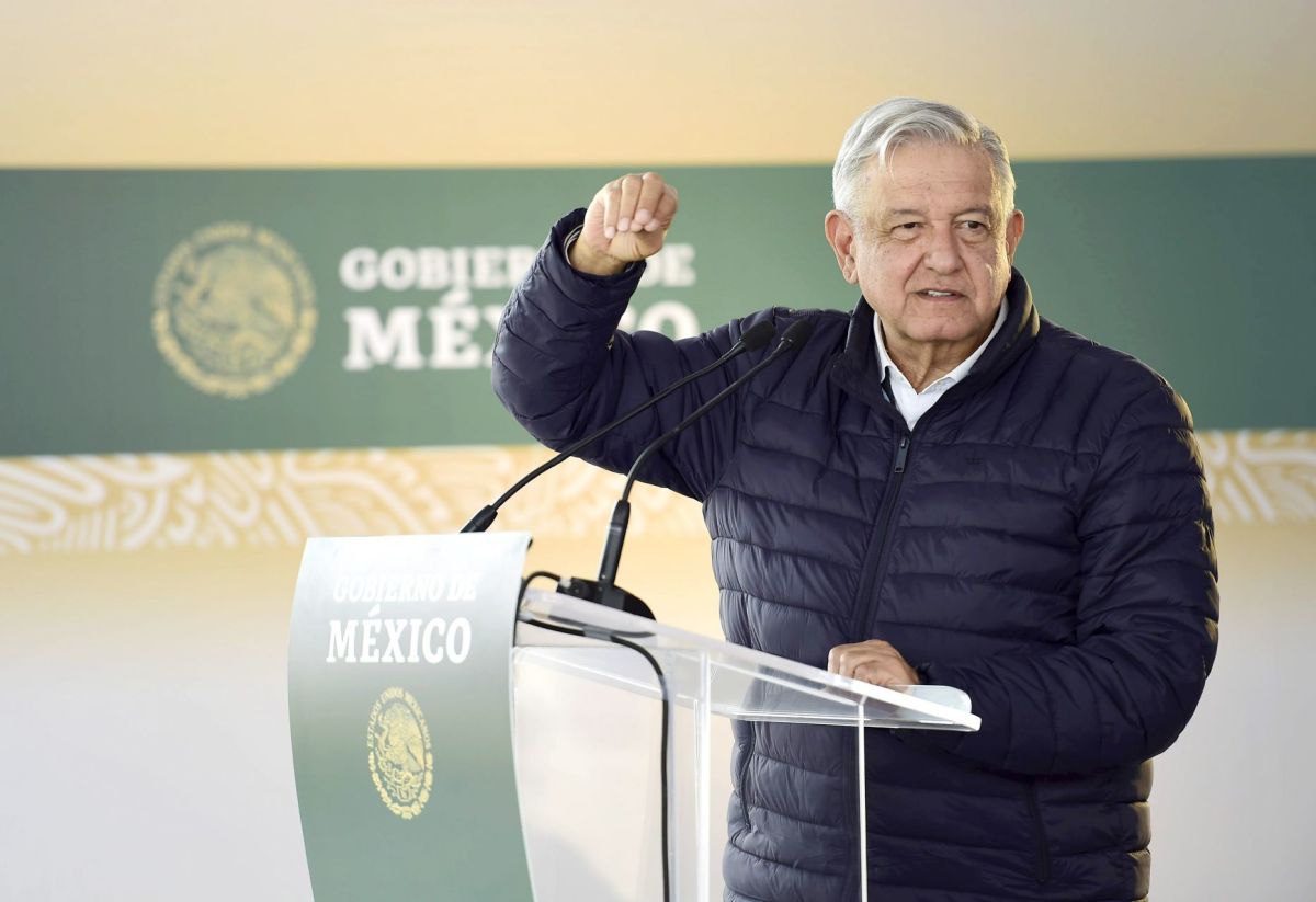 Dice AMLO que México tiene 20 mil mdp para vacuna contra coronavirus y el PAN "no ve por dónde"