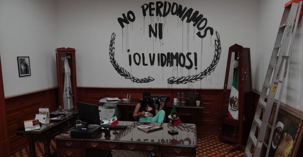 fotos-videos-imagenes-toma-feminista-cndh-oficinas-centro-cdmx-rosario-piedra-destacada