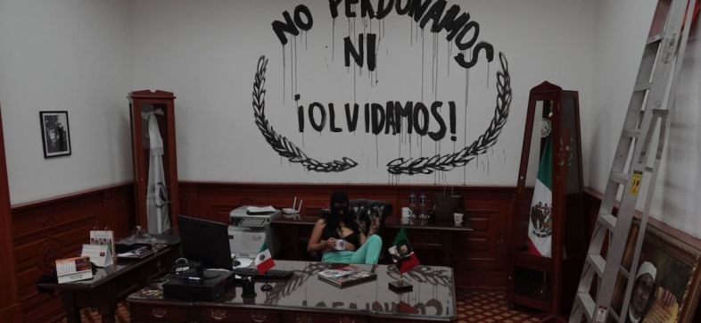 fotos-videos-imagenes-toma-feminista-cndh-oficinas-centro-cdmx-rosario-piedra-destacada