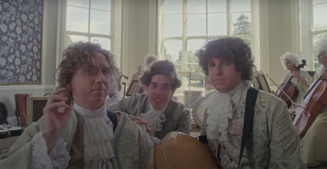 The Kooks regresan junto a filous con el divertido video de "Hey Love"