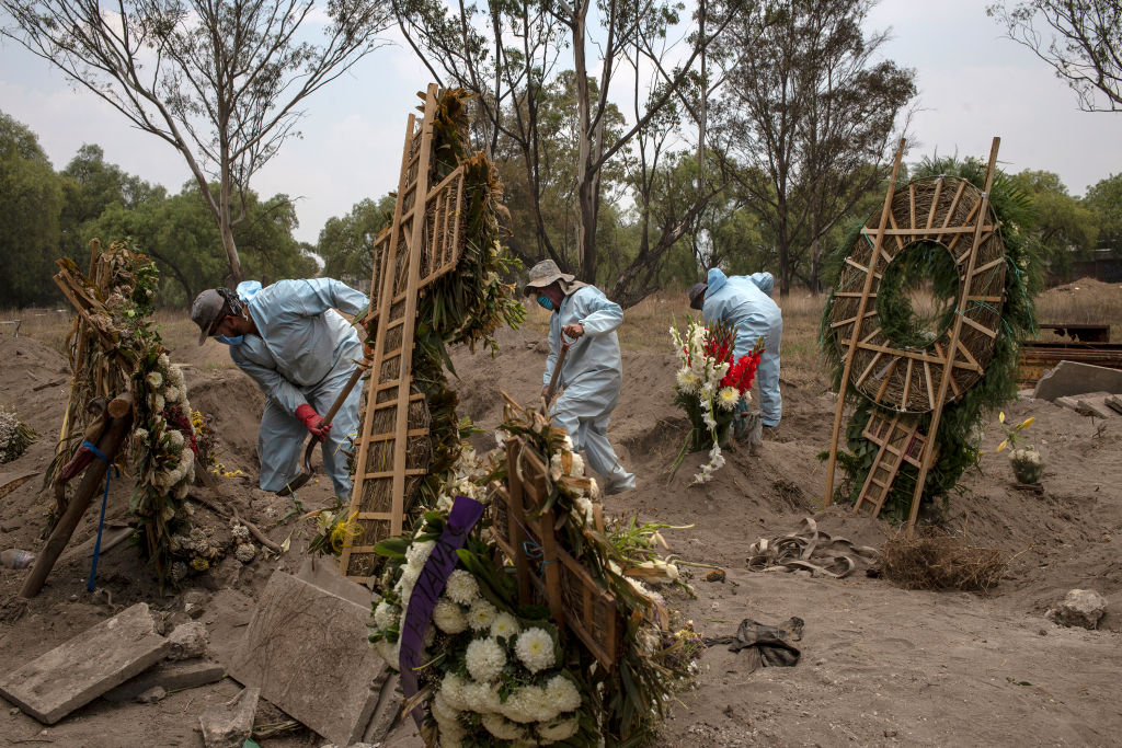 Octubre presenta un repunte de casos confirmados por COVID-19 en México