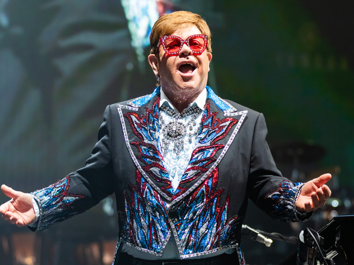 Psicodelia a todo lo que da: Escucha "Regimental Sgt. Zippo", una rola inédita de Elton John