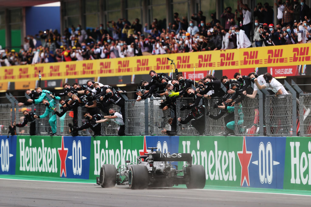 El récord de Hamilton, la remontada de 'Checo' y la pesadilla de Stroll: Lo que nos dejó el Gran Premio de Portugal
