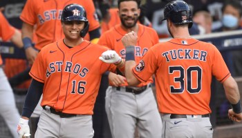 Astros empatan la serie contra Rays