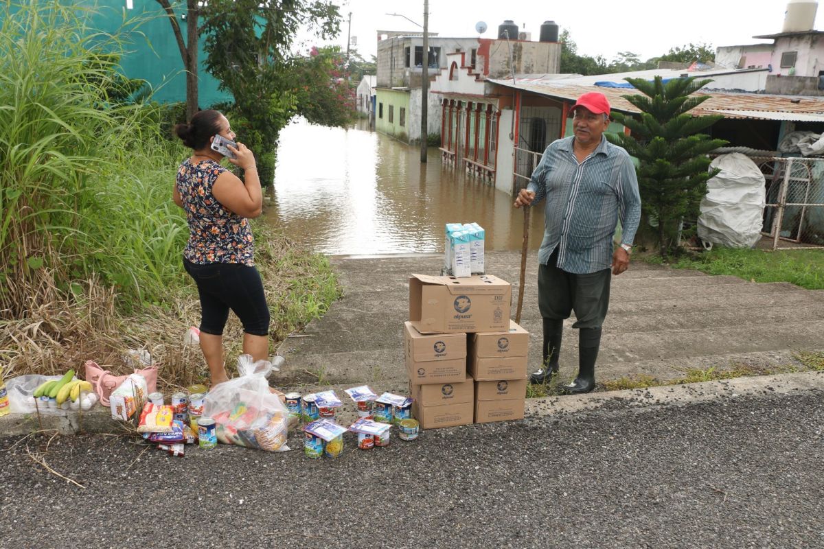 Continúan anegadas las comunidades de Cacao y Astapa, en Tabasco, tras las fuertes lluvias del fin de semana pasado.