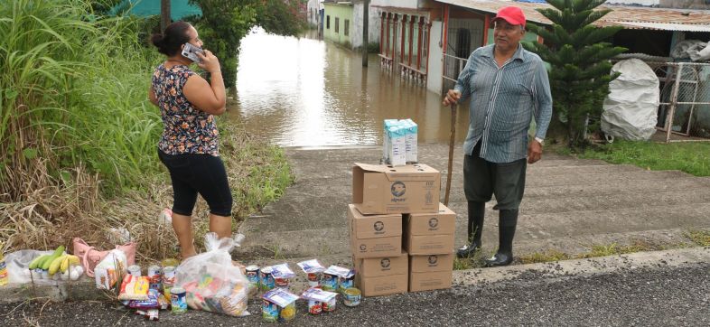 Continúan anegadas las comunidades de Cacao y Astapa, en Tabasco, tras las fuertes lluvias del fin de semana pasado.