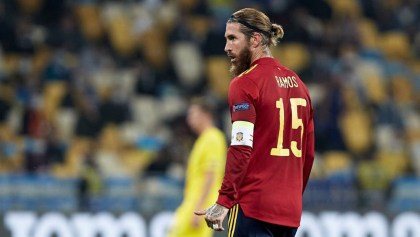 Dos ‘gigantes’ europeos estarían asediando a Sergio Ramos tras aún no renovar con el Real Madrid