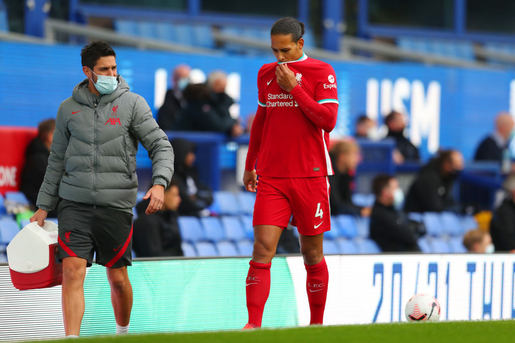 Liverpool confirmó que Van Dijk será operado tras sufrir daño en el ligamento cruzado