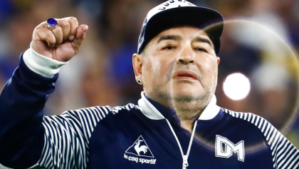 ¡Diego Maradona será operado por un coágulo en el cerebro!