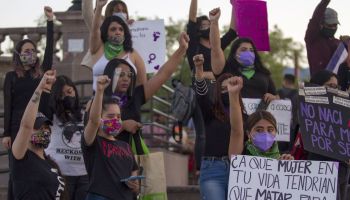 mujeres-protesta-contra-feminicidios