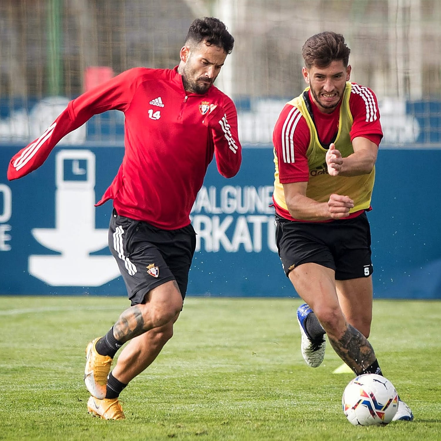 "Si un futbolista no sale del closet, es por miedo": El Jugador del Osasuna que apoya la homosexualidad