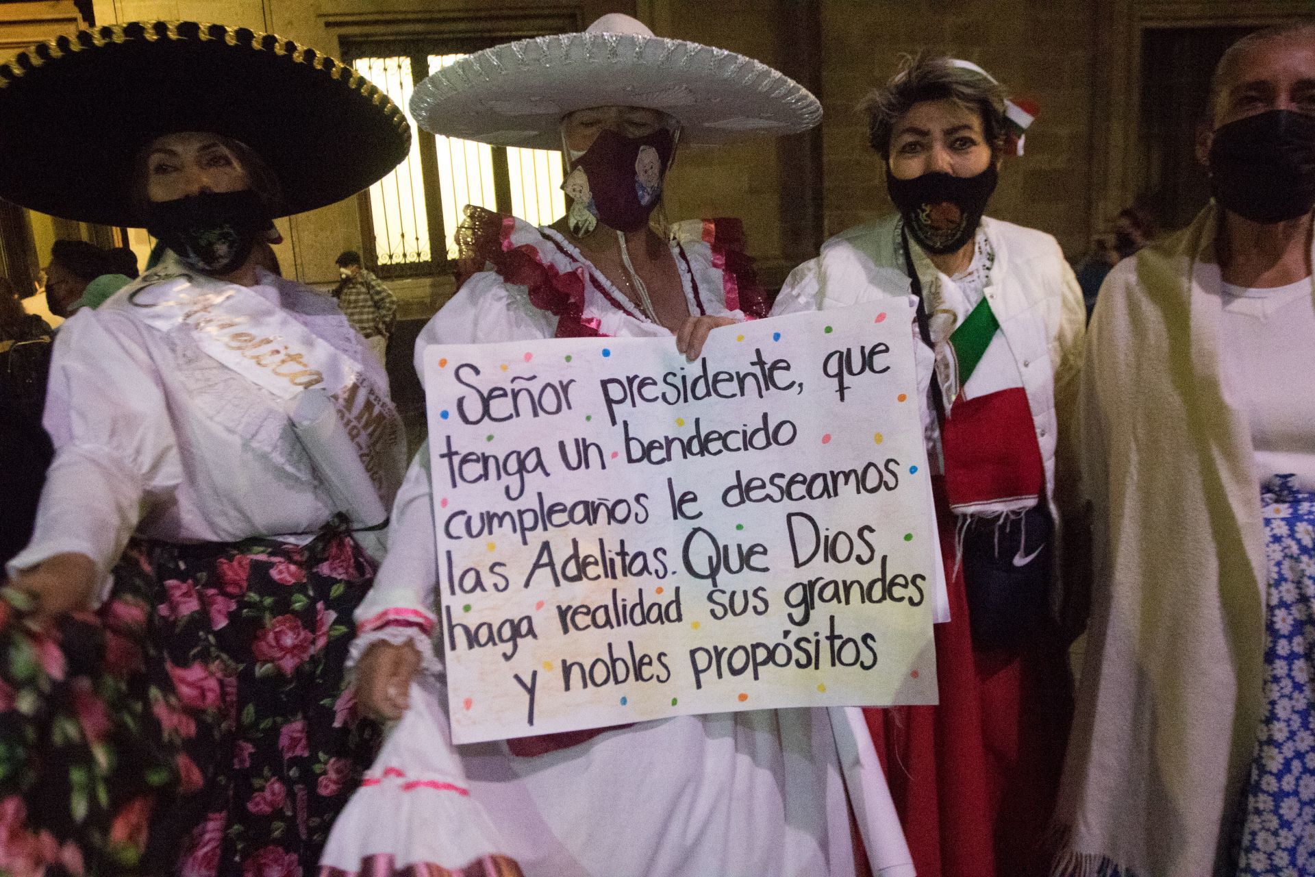 AMLO mariachi cumpleaños