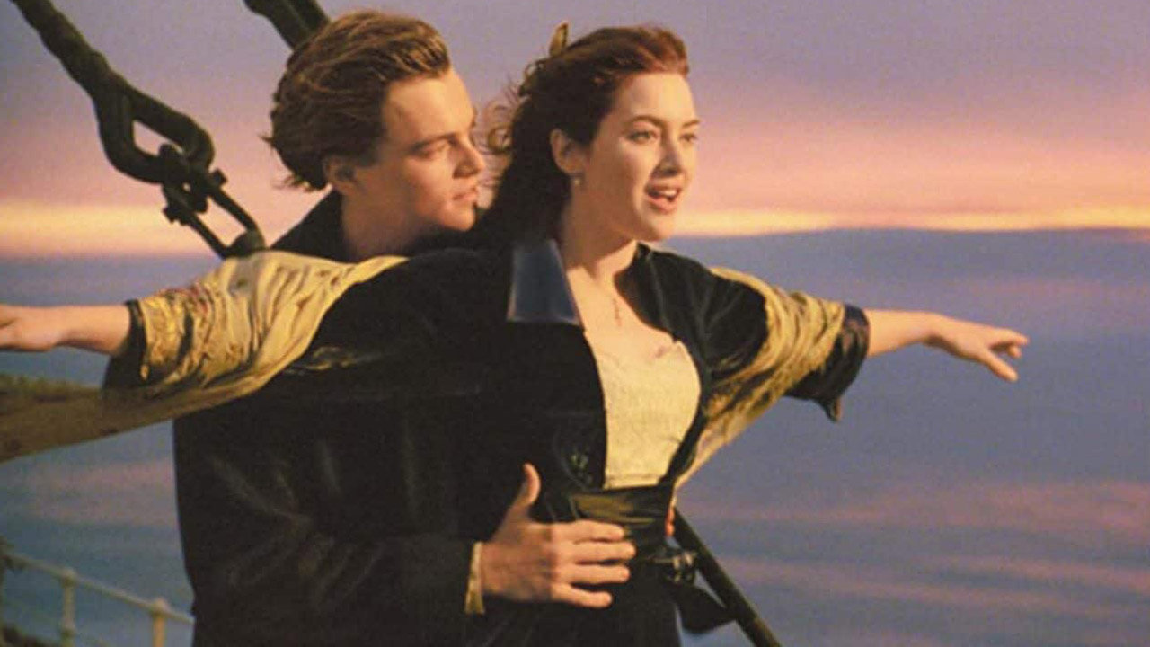 Pareja se ahoga durante sesión de fotos por intentar recrear una escena de Titanic