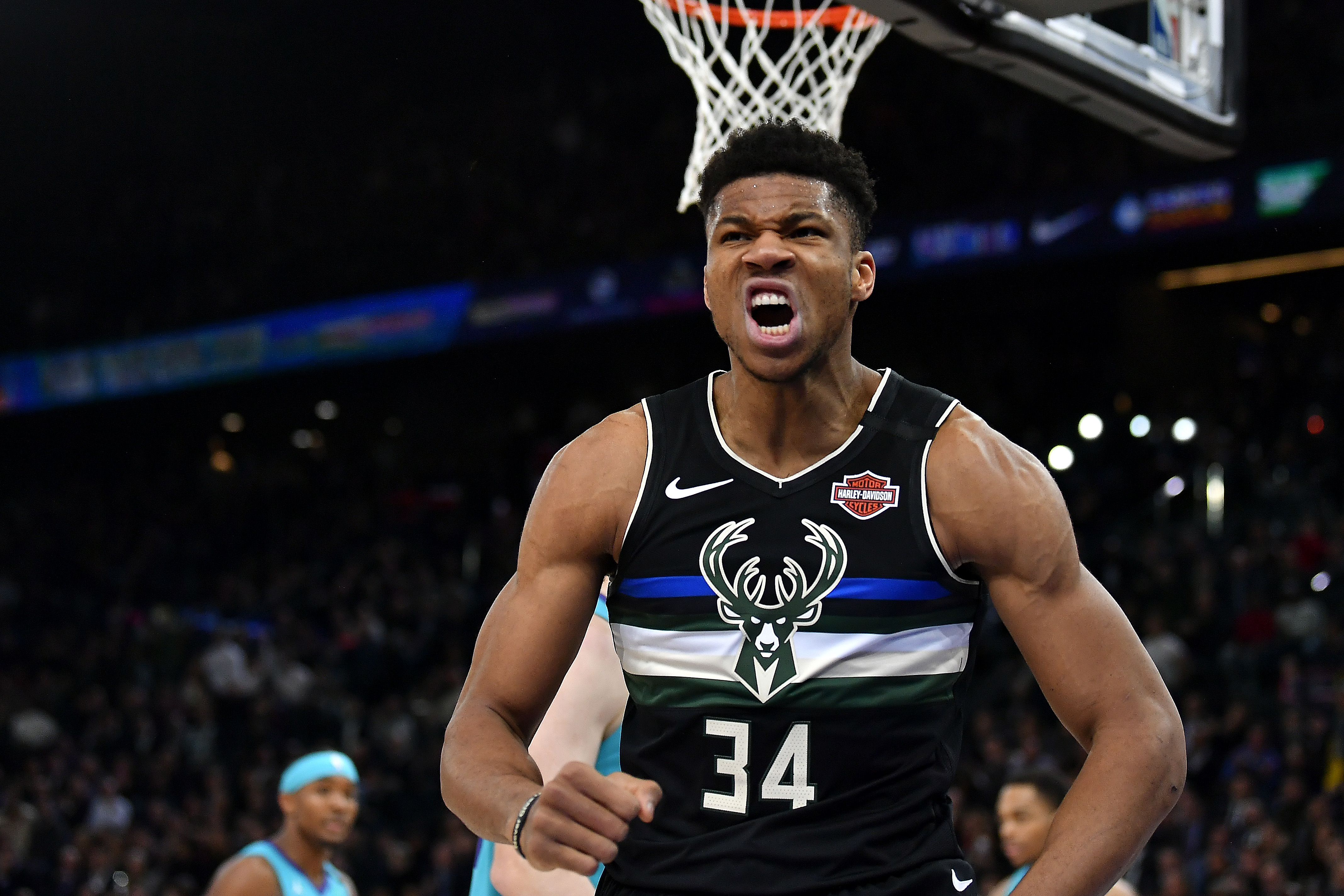 Giannis Antetoukonmpo Bucks NBA