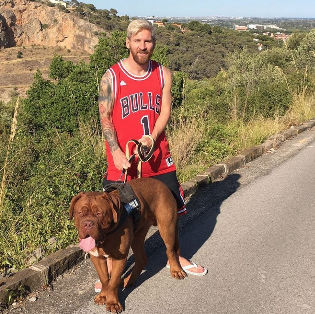 Messi con jersey de la NBA