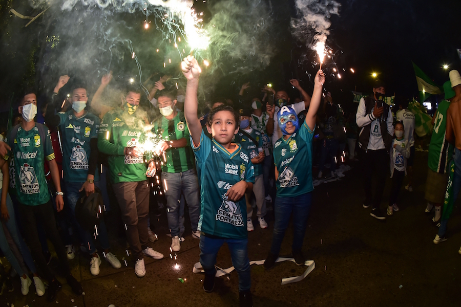 aficionados estadio liga mx