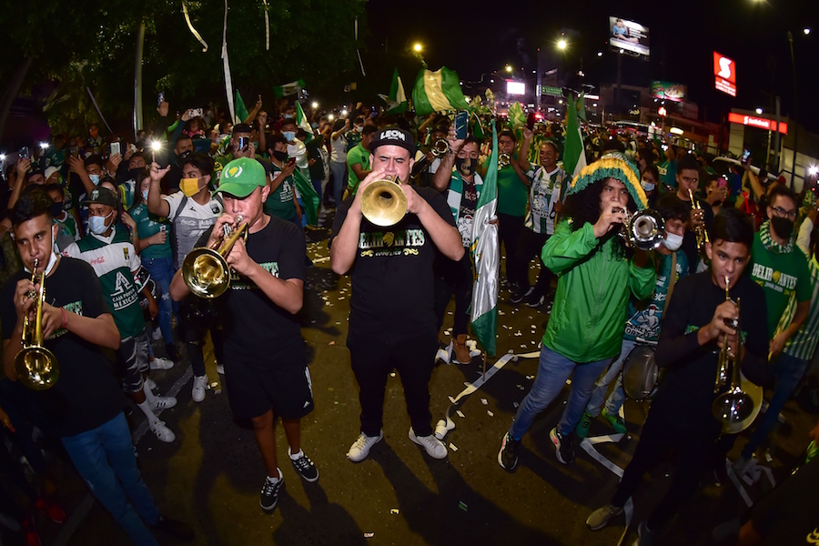 aficionados estadio liga mx