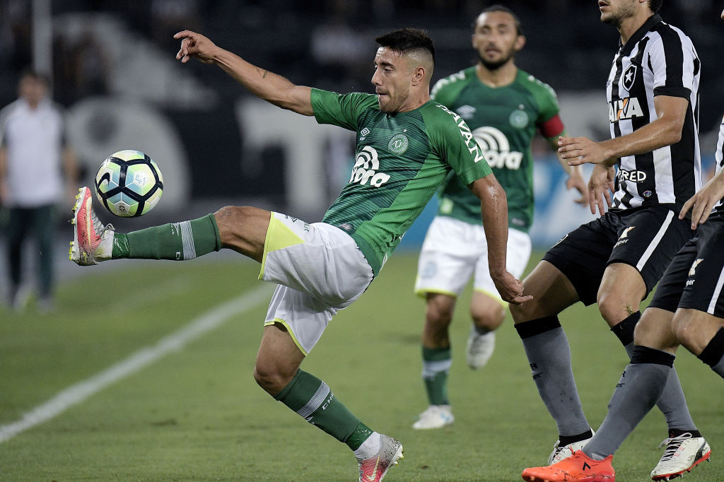 Chapecoense, del accidente aéreo y el descenso, al dramático título de la Serie B 