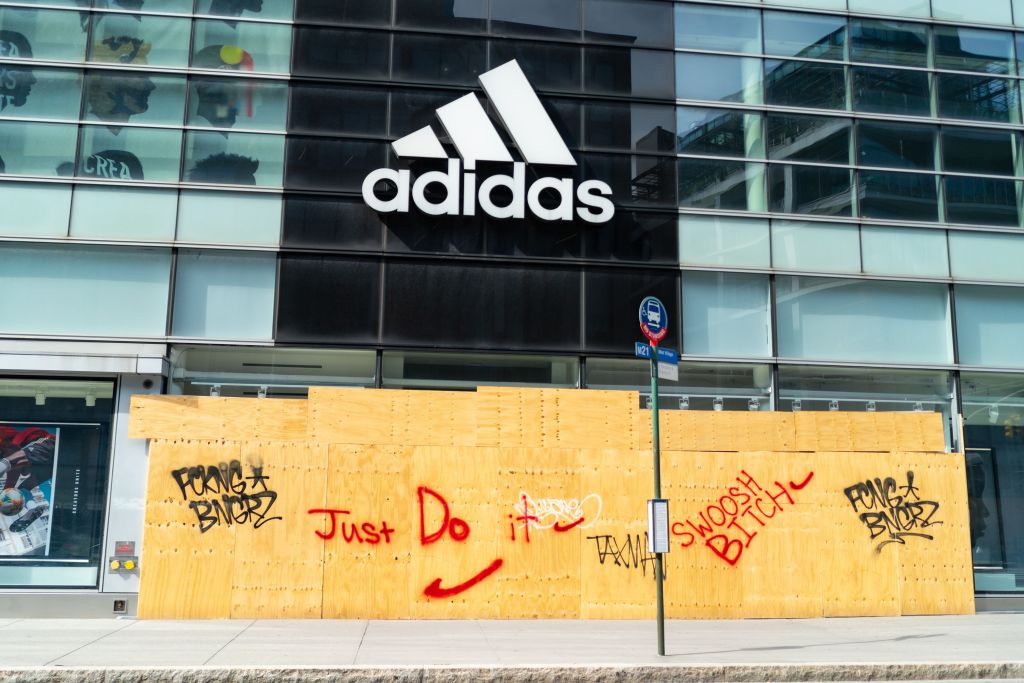 ¿Cómo se beneficiarán Nike y Adidas tras la llegada de Joe Biden a la presidencia de Estados Unidos?