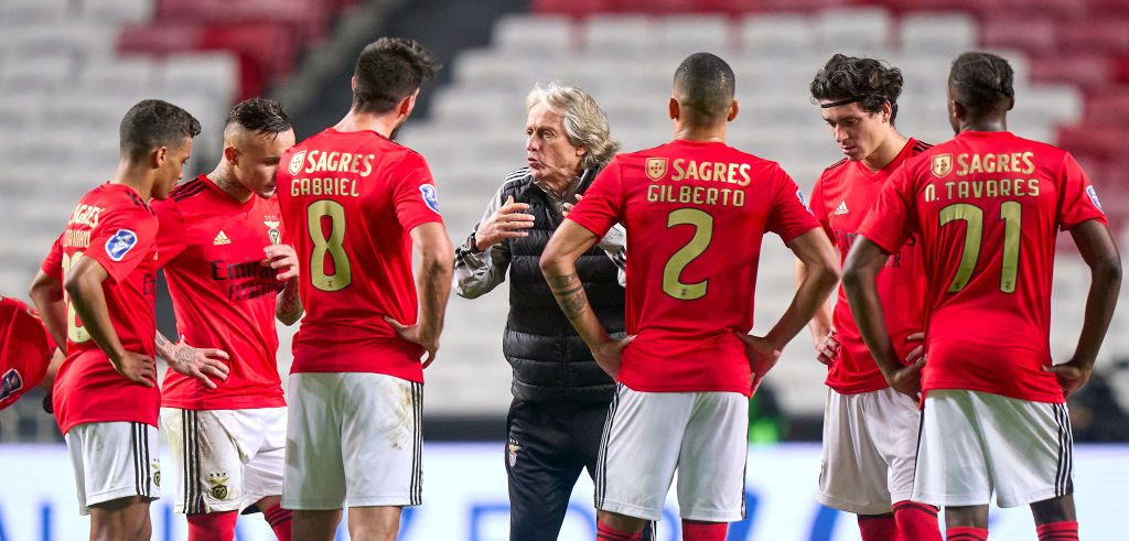 Achis achis: Benfica no aplaza sus partidos a pesar de tener un fuerte brote de COVID-19