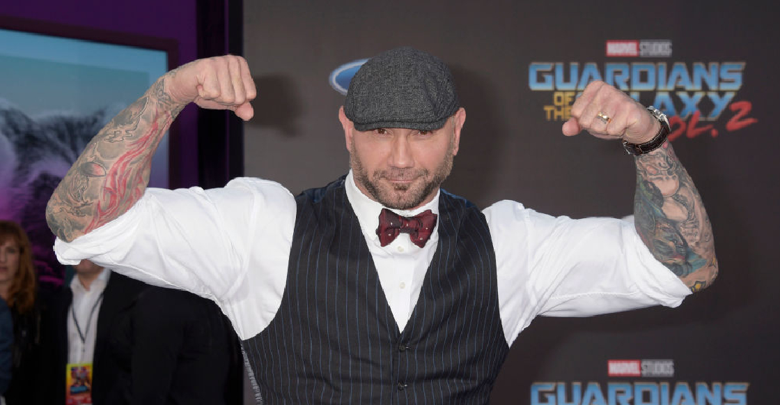 Dave Bautista ofrece recompensa para atrapar a quien escribió ‘Trump’ en un manatí