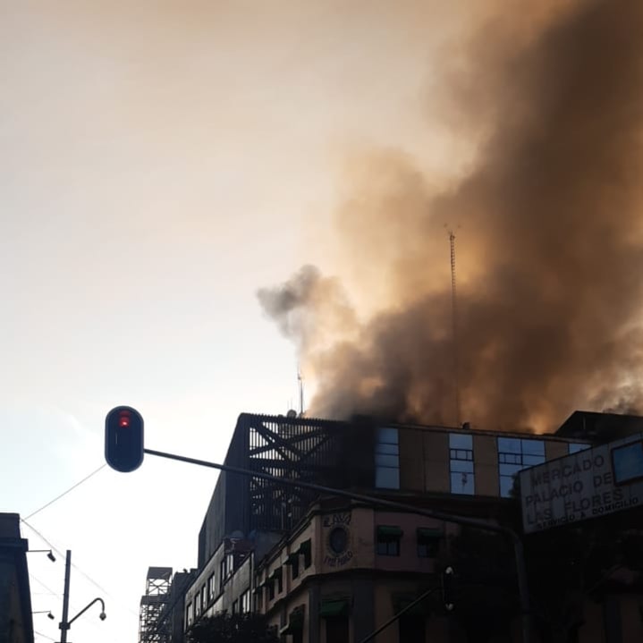 Se incendian oficinas del Metro CDMX; suspenden el servicio en algunas líneas