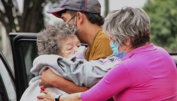 Detienen en Coahuila a mujer que drogaba a adultos mayores para robarles