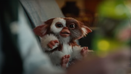 ¡Gizmo y Billy de 'Los Gremlins' se reúnen después de 31 años en un comercial!