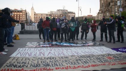 performance-felix-salgado-macedonio-un-violador-en-tu-camino