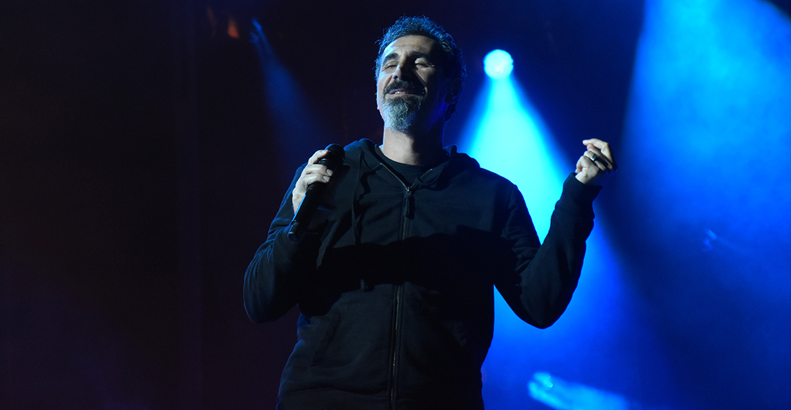 Serj Tankian de System of a Down anuncia un EP lanzando una estresante rola