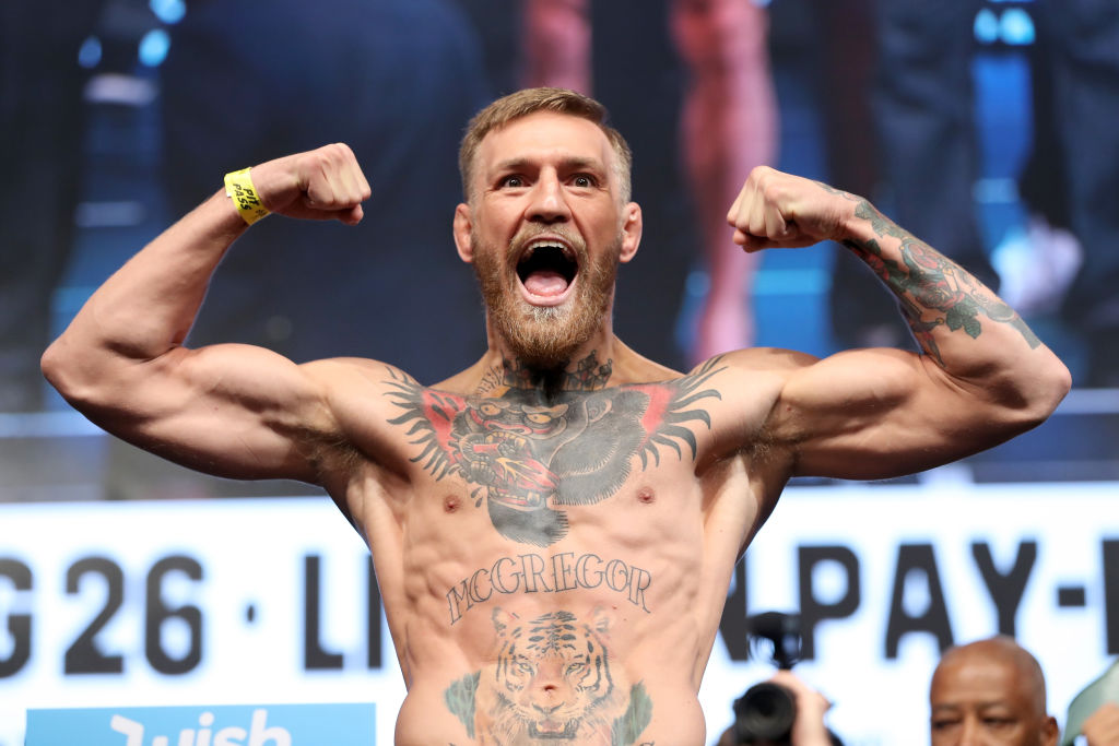 Conor McGregor en la báscula